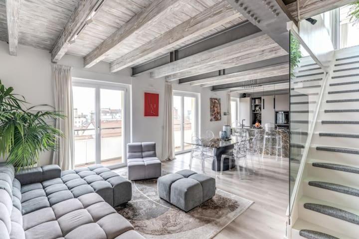 Apartment Readmyhostprofile! Luxury 4 Bedroom Penthouse Near Duomo *