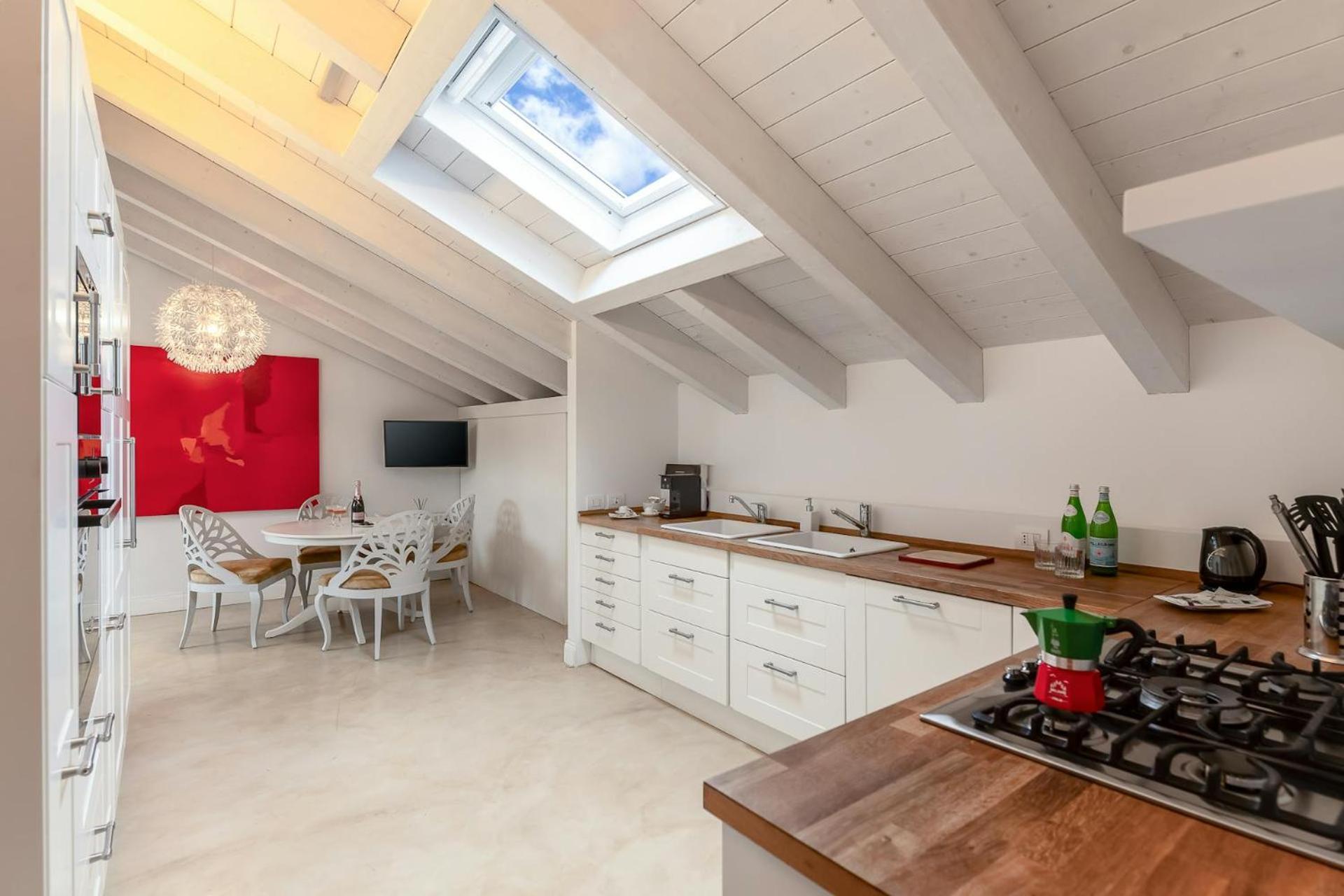 Readmyhostprofile! Luxury 4 Bedroom Penthouse Near Duomo *