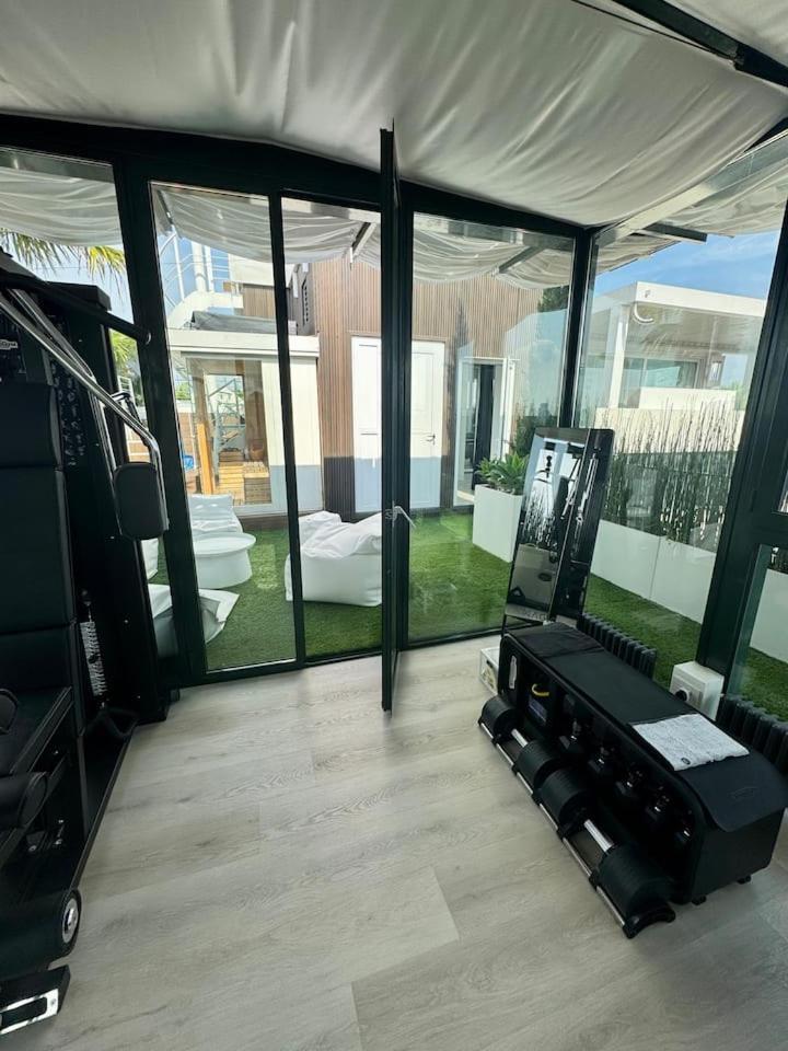 Apartment Readmyhostprofile! Luxury 4 Bedroom Penthouse Near Duomo Milan