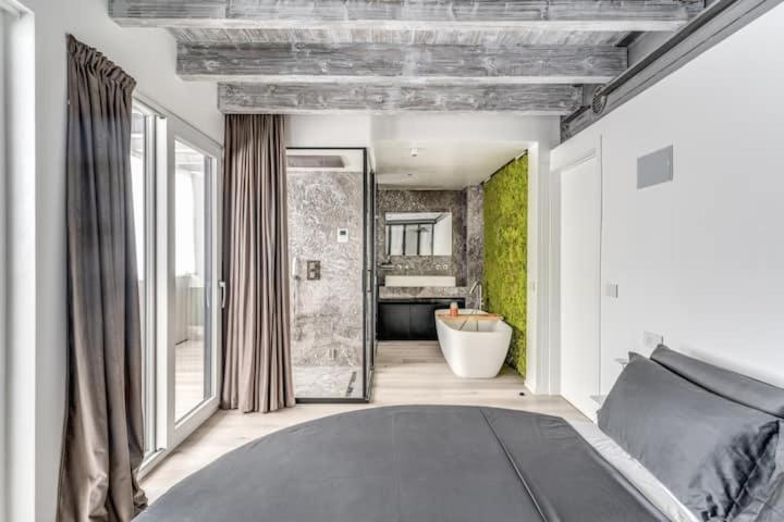 Readmyhostprofile! Luxury 4 Bedroom Penthouse Near Duomo Milan
