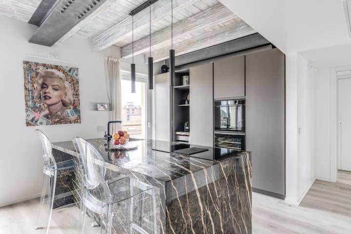 Apartment Readmyhostprofile! Luxury 4 Bedroom Penthouse Near Duomo